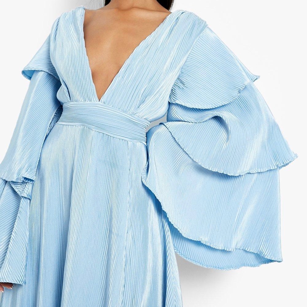 EUC - Size 6, Baby blue LAYERED RUFFLE SLEEVE MAXI DRESS PLISSE
